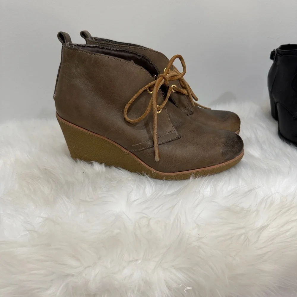 Sperry size 7 brown leather lace up wedges